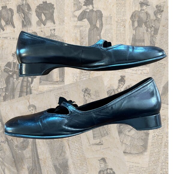 Franco Sarto Shoes - Mid-Century Italian Style Feeling - Low Heel Leather Franco Sarto Flats - Sz 10